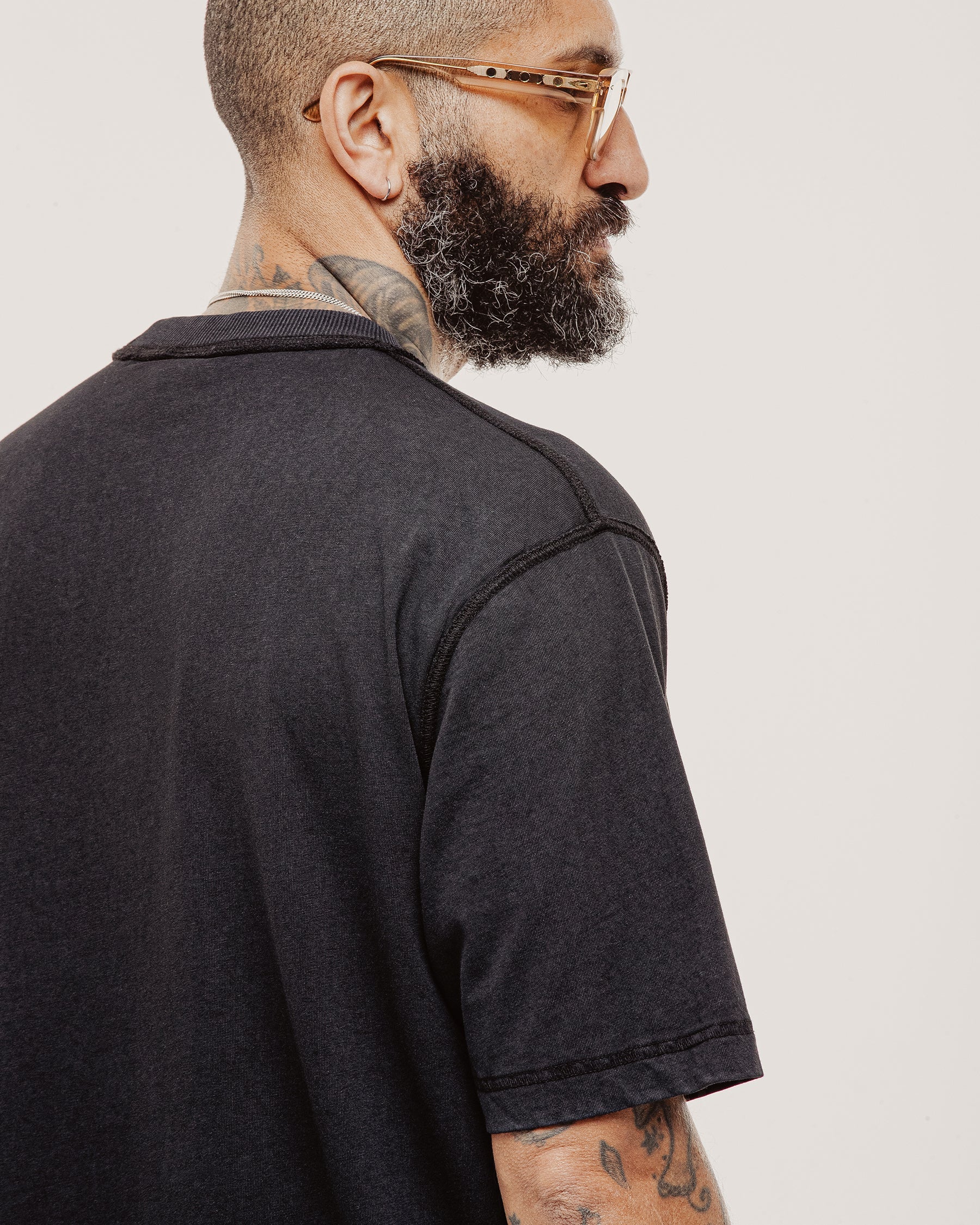 Essential Boxy T-Shirt - Black - Image 5