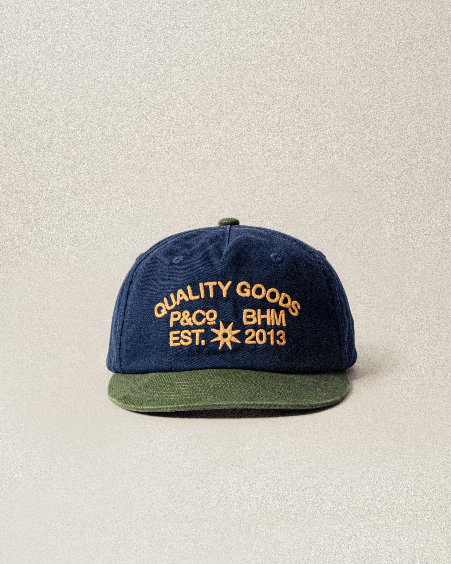 Quality Goods Twill 5 Panel Cap - Navy & Green - Image 3