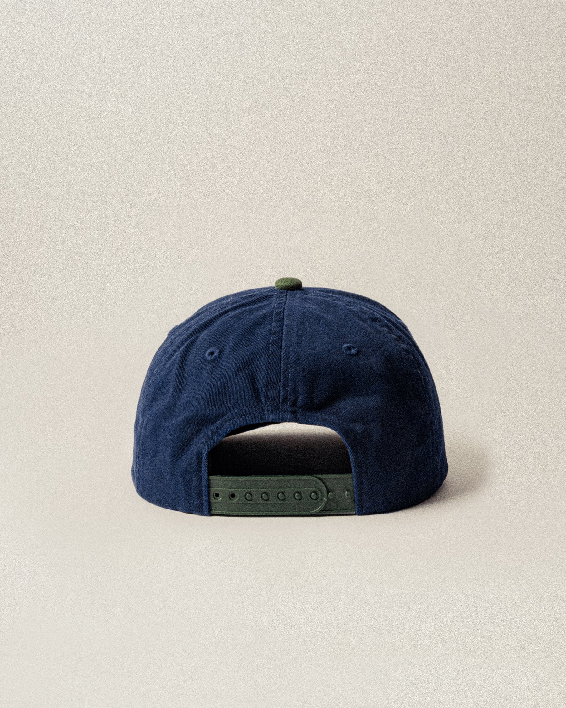 Quality Goods Twill 5 Panel Cap - Navy & Green - Image 5