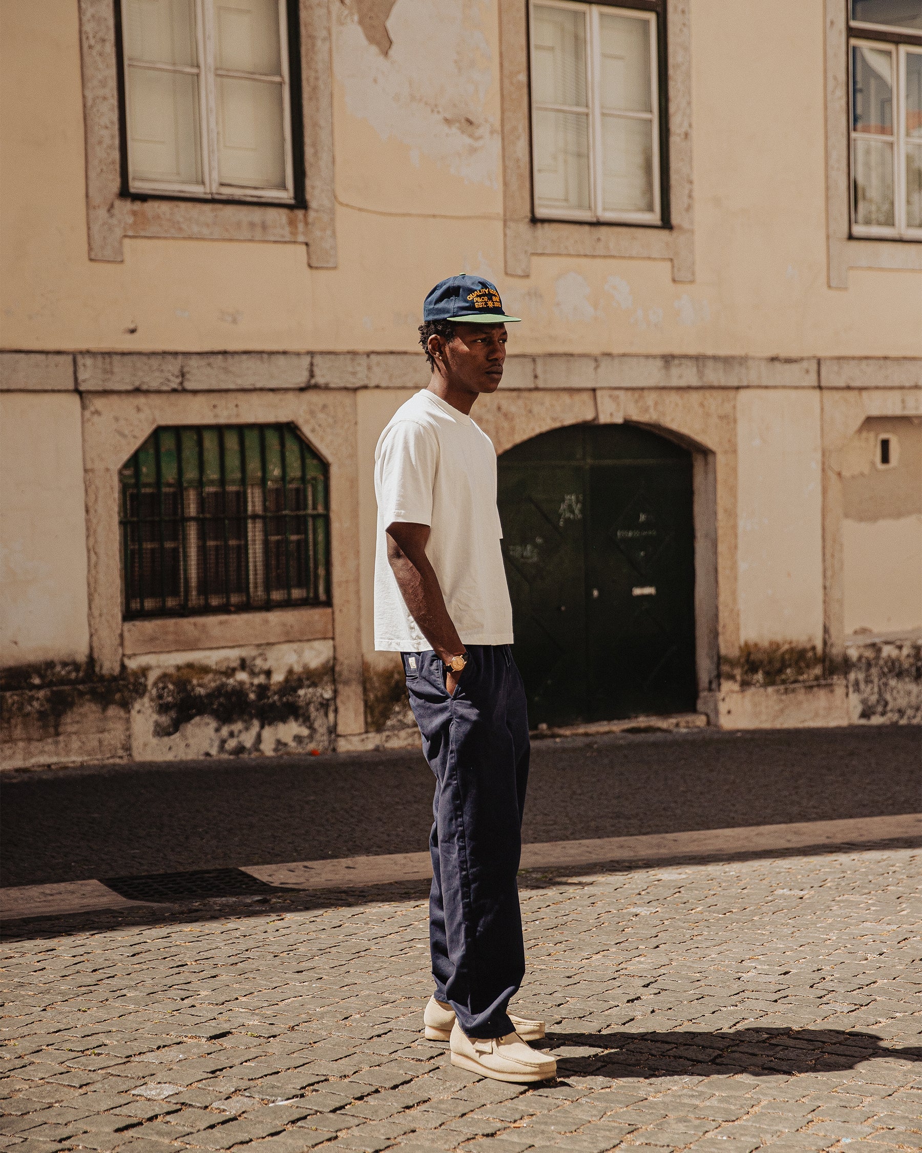 Quality Goods Twill 5 Panel Cap - Navy & Green - Image 7
